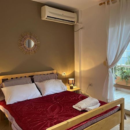 Lungomare Vlore Con Garage Privato 2 Apartment Bagian luar foto