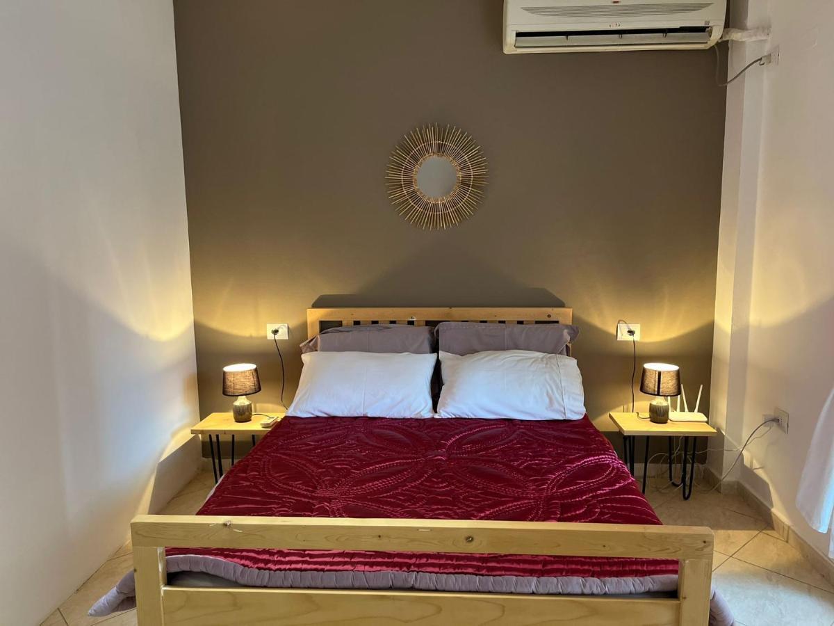 Lungomare Vlore Con Garage Privato 2 Apartment Bagian luar foto